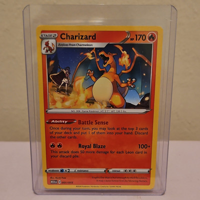 The Pokémon Company Charizard 001/015 McDonald's 2024 Promo Regular ENG 170HP