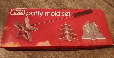 Vintage Christmas Patty Shell Dessert Waffle Mold w Handle Aluminum Taiwan