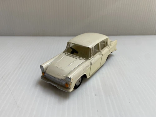 ASAHI ATC TOY MODELPET (Japan) No. 7 Toyota Corona without box 9.7 cm car