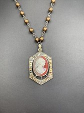 Vintage Necklace Pendant Faux cameo Golden Pearl Chain 18