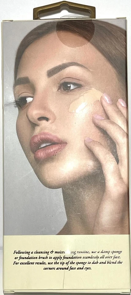 ELLEN TRACY Full Coverage Liquid Foundation ( Fair - Light ) High Performance - Image 2 of 4