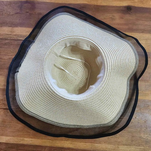 Sombrero de ala ancha de paja lentejuelas Lifes a Beach borde de encaje negro flojo - Imagen 6 de 6