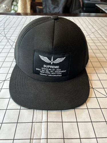 Chapeau Supreme Surplus 5 panneaux noir snapback SS24 Supreme New York 2024