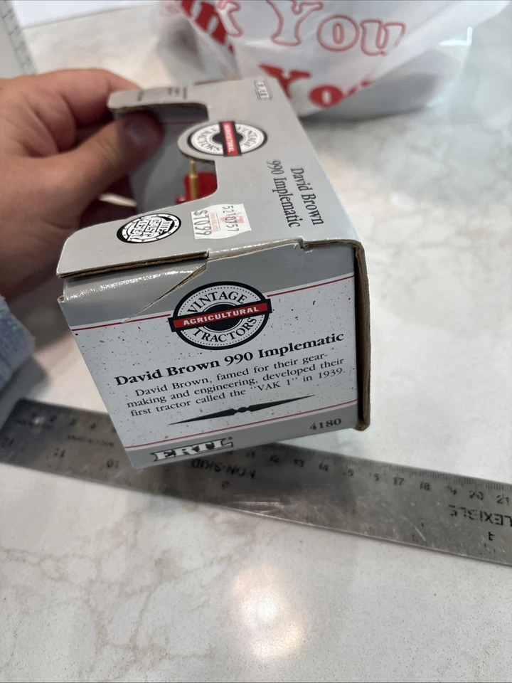 Case David Brown 990 Implematic Tractor ERTL 4180 1/32 scale - Image 4 of 4