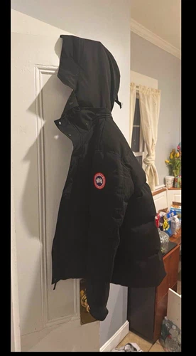 Canada Goose Men’s L Black Hooded Insulated Puffer Jacket Cotton Zip Logo - product listing photo