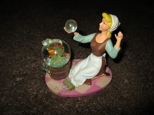 Disney Store Cinderella Snow Globe Mice Gus Jack Cleaning Bubbles 4" x 5"
