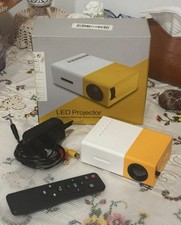 VIDEOPROIETTORE PROIETTORE LED MINI FULL HD 1080P PROJECTOR AV USB VGA PC SD NEW