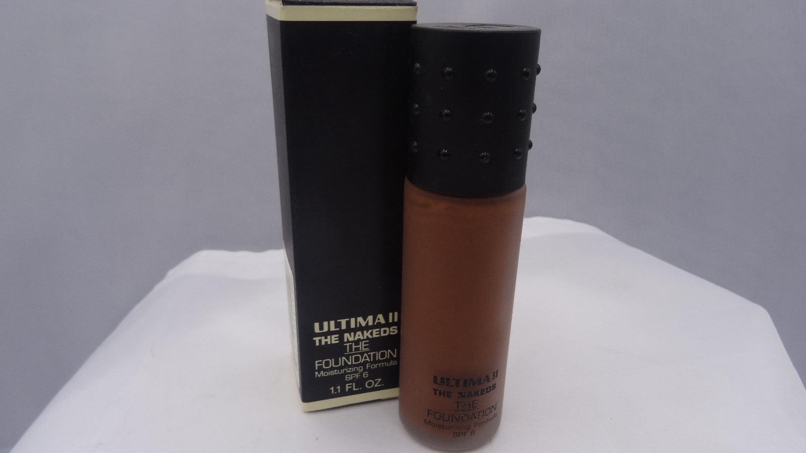 ULTIMA II THE NAKEDS ФОРМУЛА ТОНАЛЬНОГО КРЕМА С МАСЛЯНЫМ КОНТРОЛЕМ, 1,1 унции -Выберите оттенок