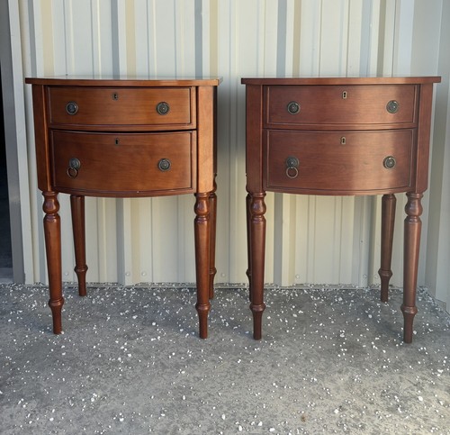 The Bombay Company Federal Style Cherry Bowfront Tables Nightstands Vintage 1997 - Picture 2 of 14