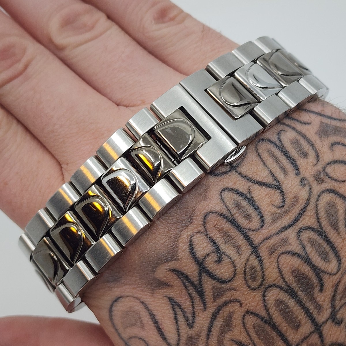 VG++ Invicta 10488 Subaqua Reserve Noma I Meteorite Swiss Made