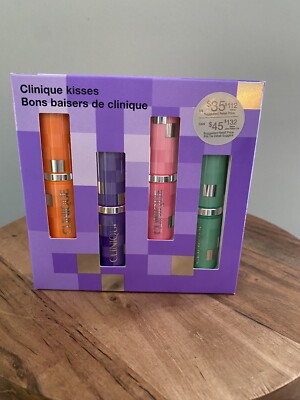 CLINIQUE KISSES 4 Piece Dramatically Different Lipstick Shaping Lip Colour Set