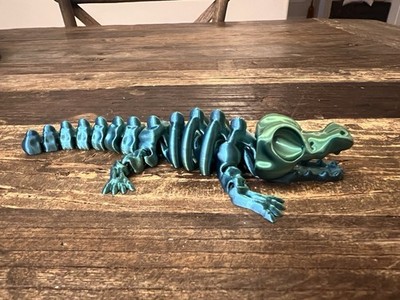 Articulated Gator- 3D Printed Movable Toy - Cute Desk Pet Figurine Gift Idea