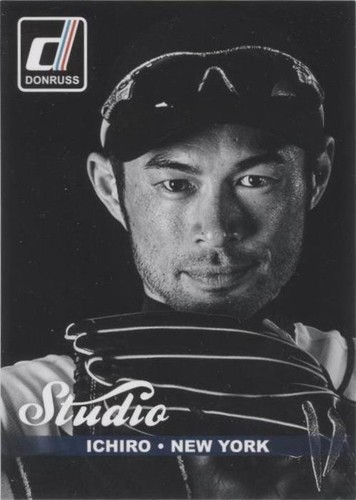 ICHIRO SUZUKI LOT OF 2 2022 DONRUSS RETRO VAR & BASE RETRO #240