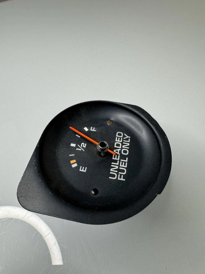 6432370 OEM 1977 Chevrolet Corvette C3 medidor de combustible probado de fábrica de colección Foto 4 de 4