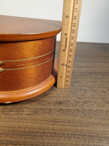 Carillon in legno Danbury "La Natività" come nuovo "Silent Night" vintage 7,5" funzionante - Foto 17 di 19