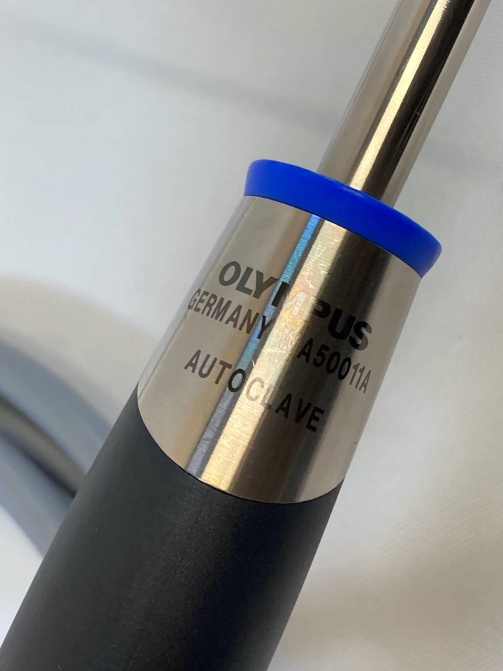 Video laparoscopio Olympus WA50011A EndoEye autoclavable 10 mm 0 ° HD con bandeja Foto 4 de 4