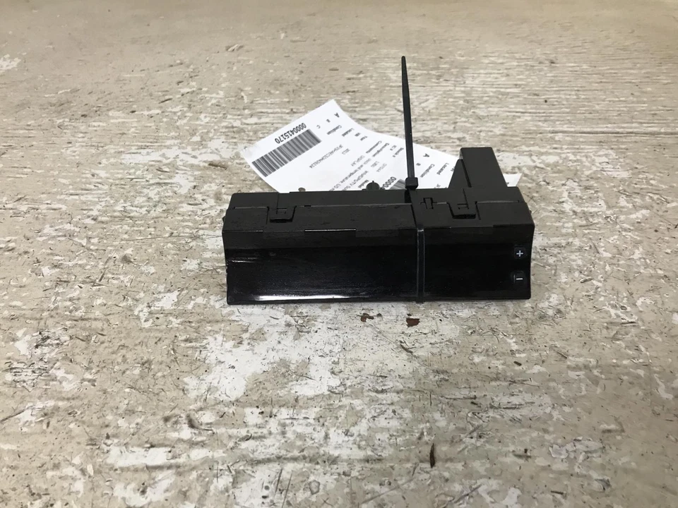 Pantalla de infoentretenimiento usada se adapta a: reloj Subaru Forester 2013 2,5 L y temperatura Foto 2 de 4