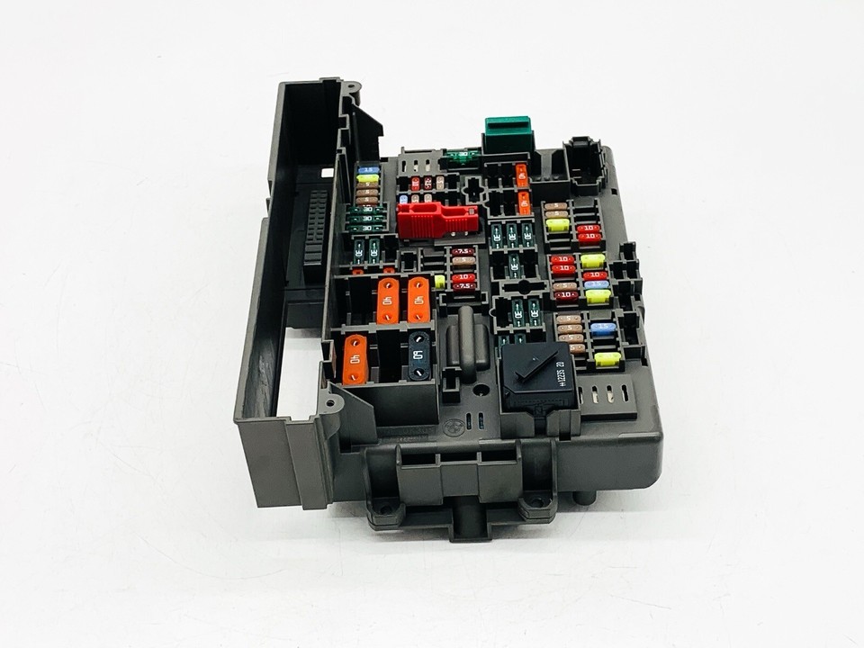 BMW 1 3 X1 Series E90 E91 E84 E87 Fuse Box Front Power Distribution