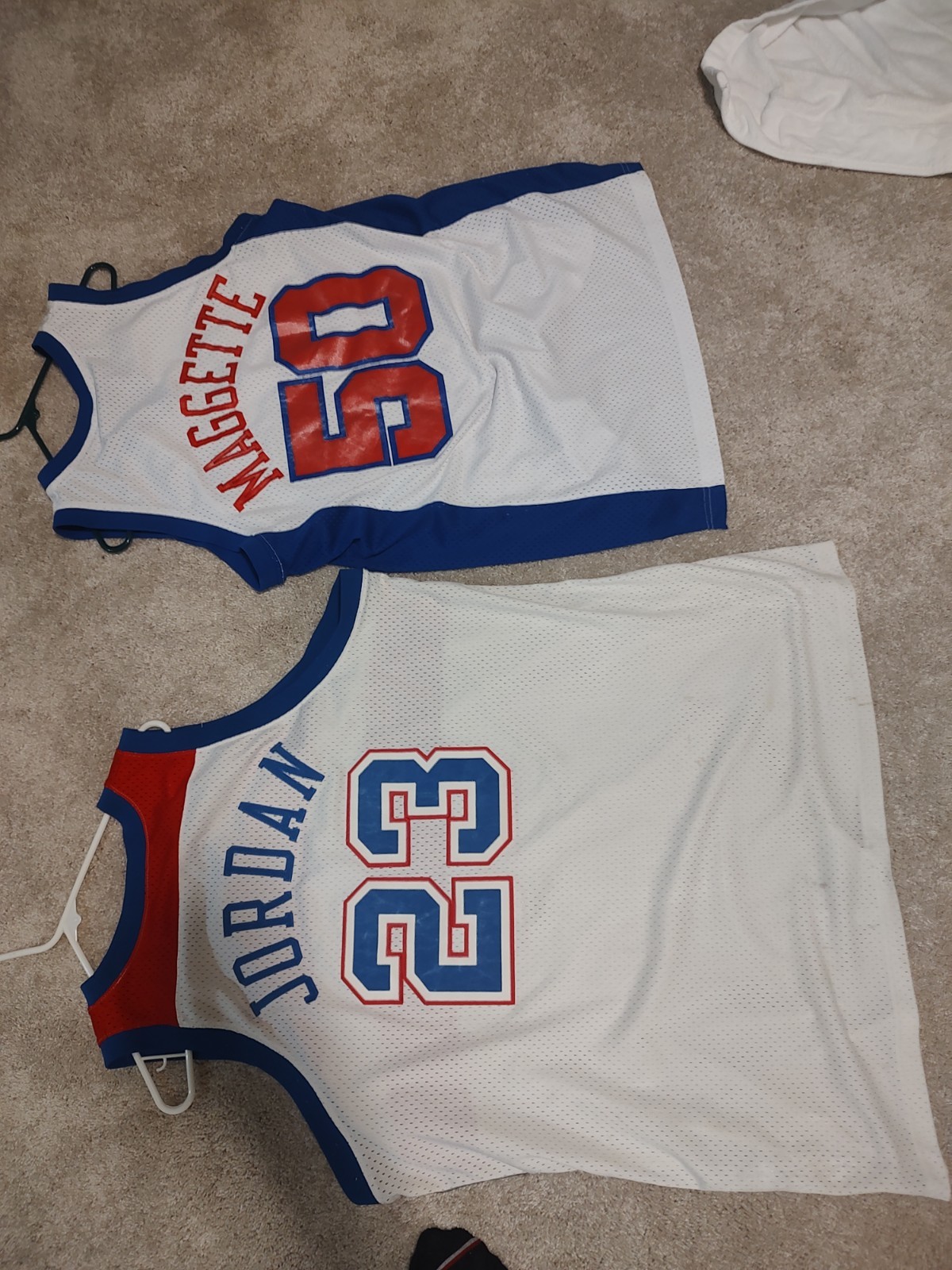 Nike Jordan Bullets 3XL White & Reebok Maggette Clippers L Blue Jerseys thumbnail 4
