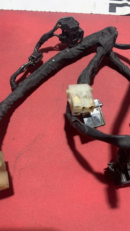 CABLAGGIO ANTERIORE STRUMENTAZIONE YAMAHA R1 2003 03 - Imagen 3 de 4