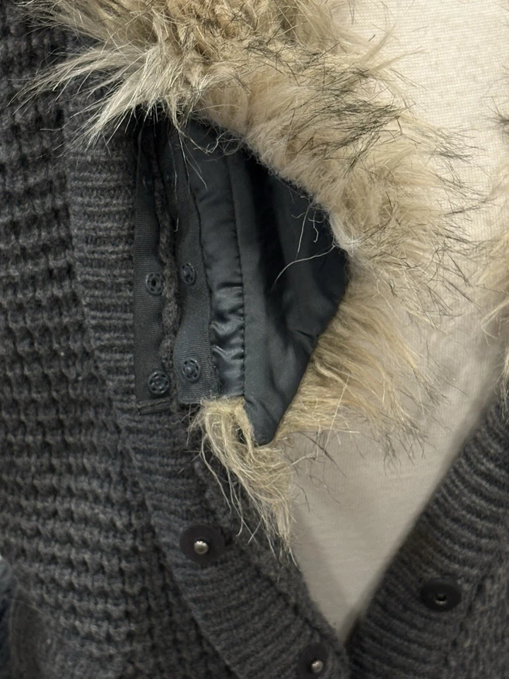 Cárdigan de Lana Juicy Couture Vintage Y2K Corderos Suéter Cuello de Piel Sintética Talla M Foto 4 de 4