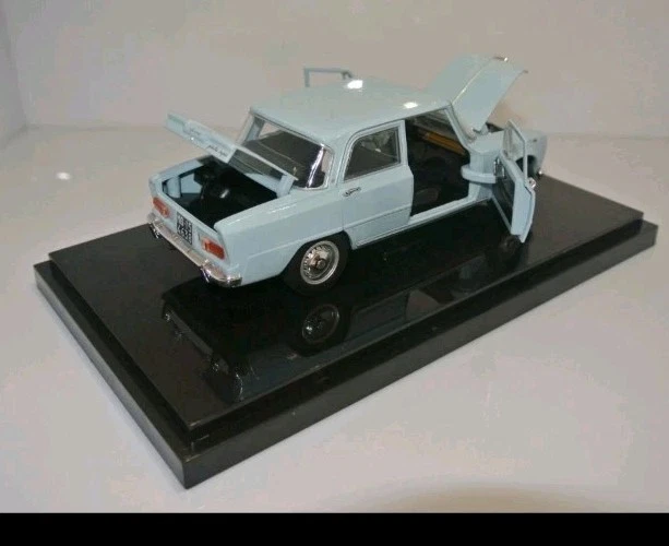 ALFA ROMEO Giulia 1600 Super 1965  1/24 Biscione Quattroruote Nuova Die cast 24 - Immagine 4 di 4