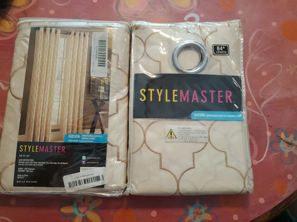 Panel de cortina de seda sintética bordado de lujo con ojal de metal 55" X 84" Hudson Foto 2 de 4