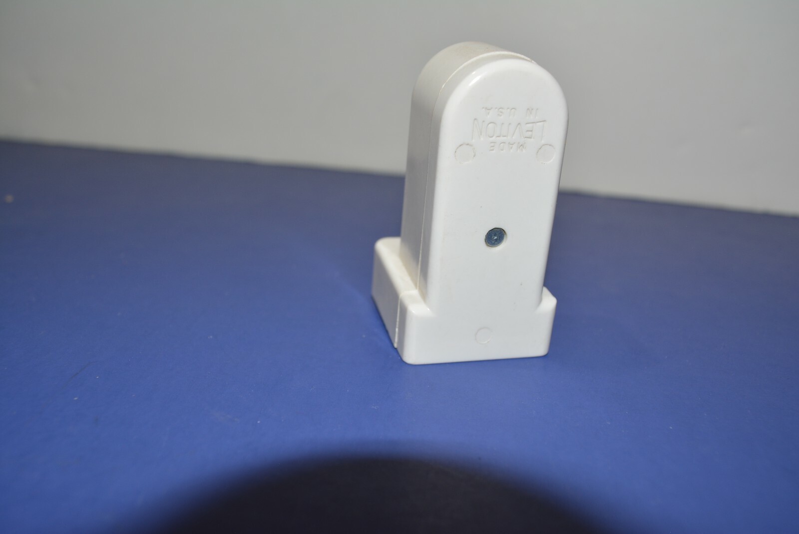 Leviton FLUORESCENT LAMPHOLDER Socket T8 T12 HO Tombstone Stationary ...