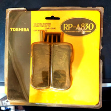 Toshiba headphone RP-A830 am fm stereo receiver sealed packaged yellowed