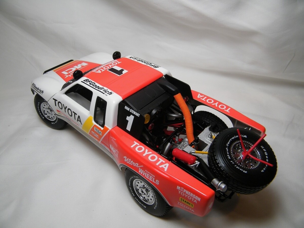 AutoArt 1:18 Scale Toyota Trophy Truck #1 Ivan Stewart Very Rare 