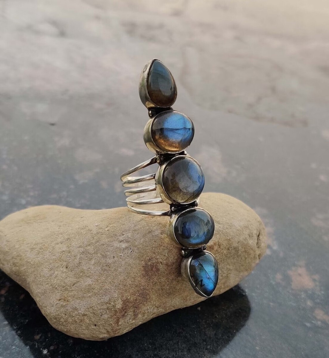 [New Arrivals]シルバー925リング-21号 Labradorite New Arrivals]シルバー925リング-21号 Labradorite
