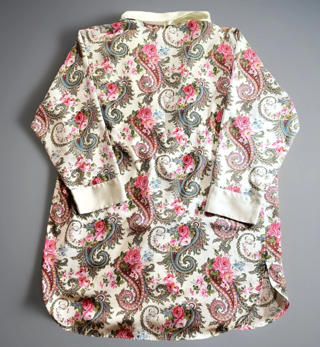 UNDERCOVER Abito vintage VICTORIAS SECRET piccolo rosa raso paisley etichetta oro doppiopetto