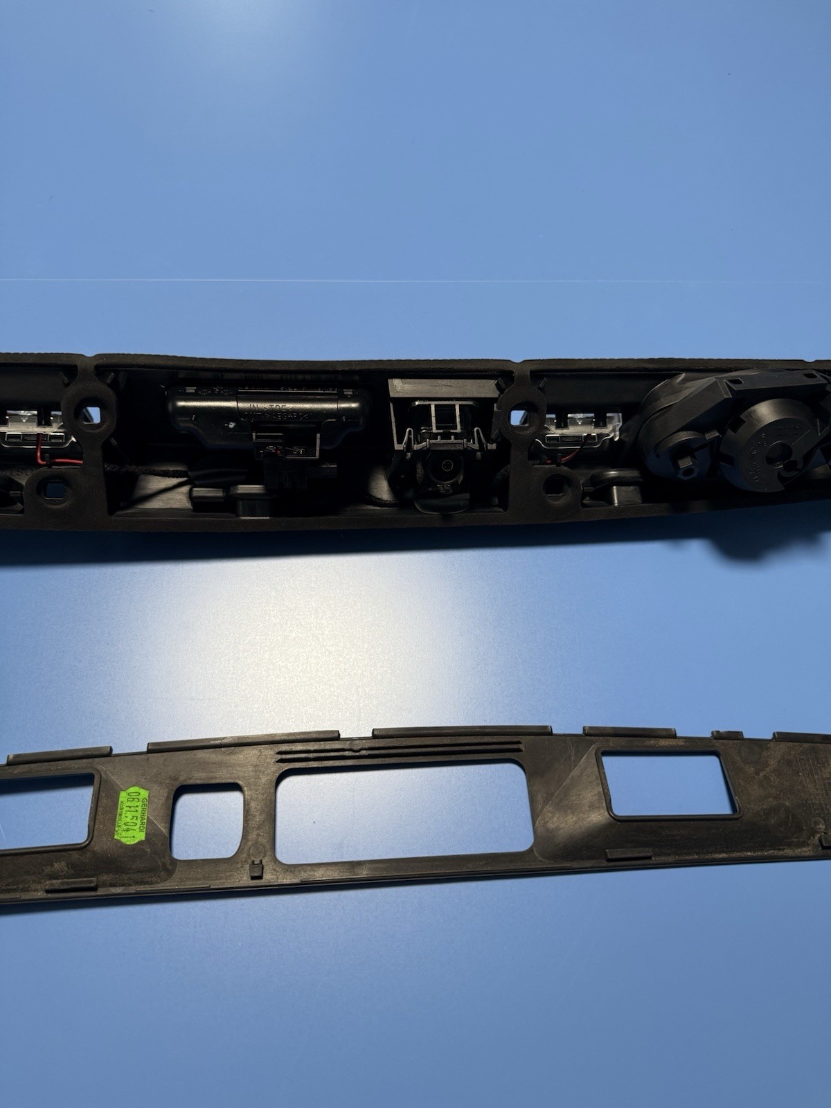 Supporting part, grip For Rolls Royce Dawn, Wraith Part Number: 51247346694  