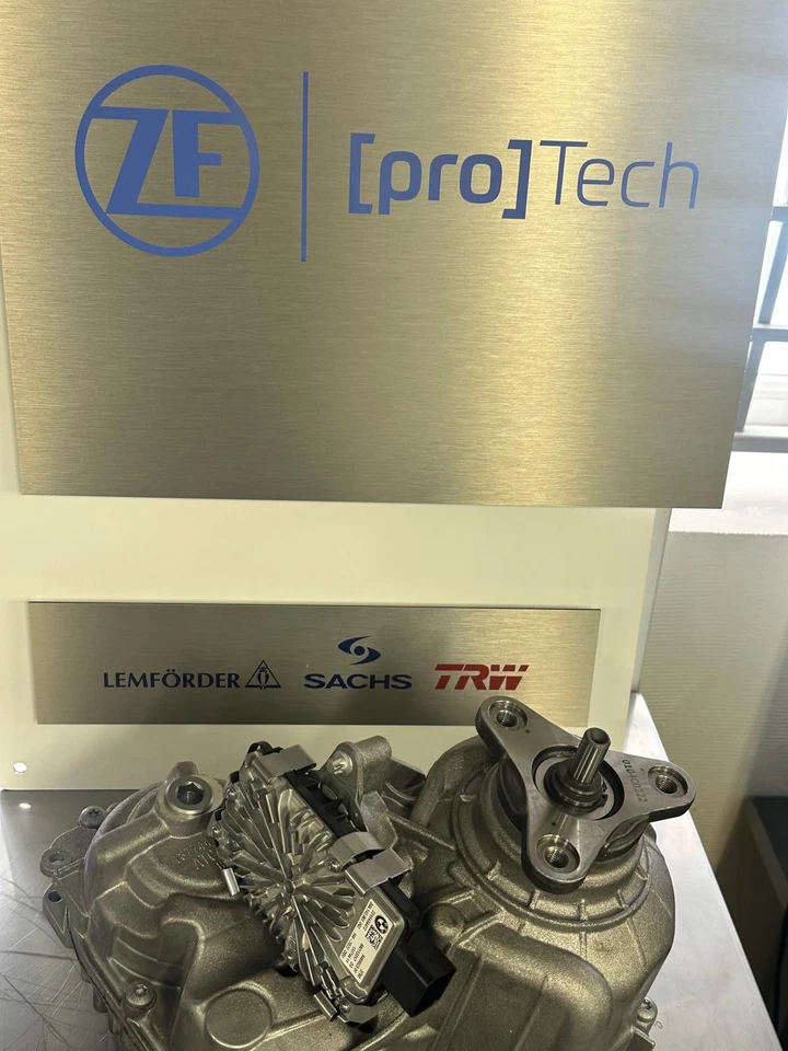 Transfer Case Mercedes ML GL R Class A2512802700 A2512803500 W164 W251 V251 - Image 3 of 4