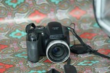 Fujifilm FinePix Digital Camera S700 7.1mp Black, With Box, SD 256 mb, Cable,