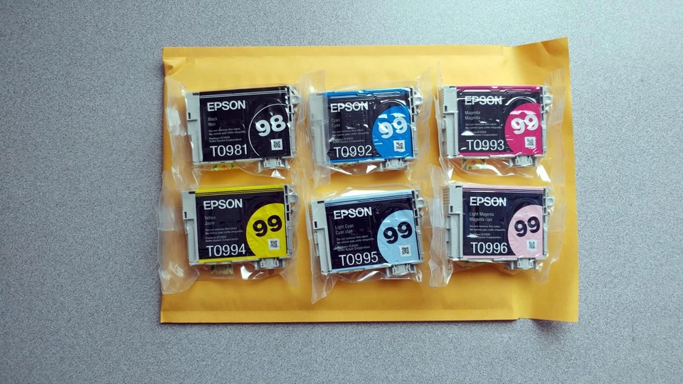 PACK DE 6 TINTAS EPSON GENUINAS 98 NEGRAS Y 99 COLORES (SIN CAJA AL POR MENOR) para ARTESAN 800 810 Foto 3 de 3