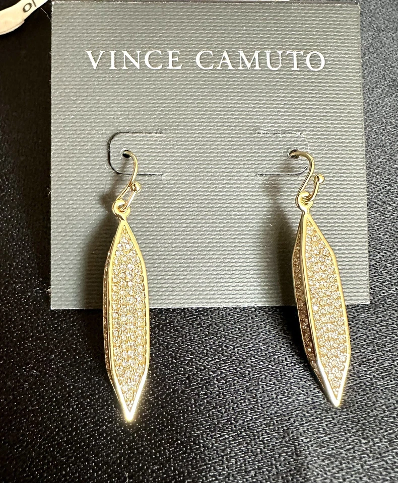 Pendientes colgantes de bala de cristal pavé de oro Vince Camuto Foto 2 de 4