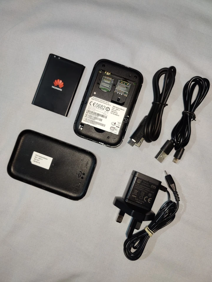 Hotspot Wi-Fi mobile rete 4G VODAFONE R215 - MODELLO: R215 - IN BUONE CONDIZIONI - Immagine 4 di 4