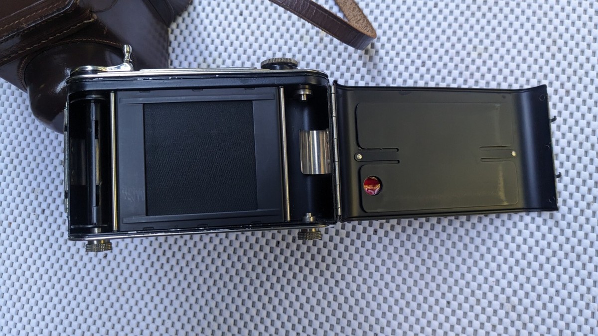 Beautiful Kochmann Reflex Korelle I 120 Film Camera w. Victar 3.5