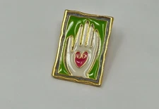 Beautiful Goldtone Green Enamel Hand with Heart Tac Pin