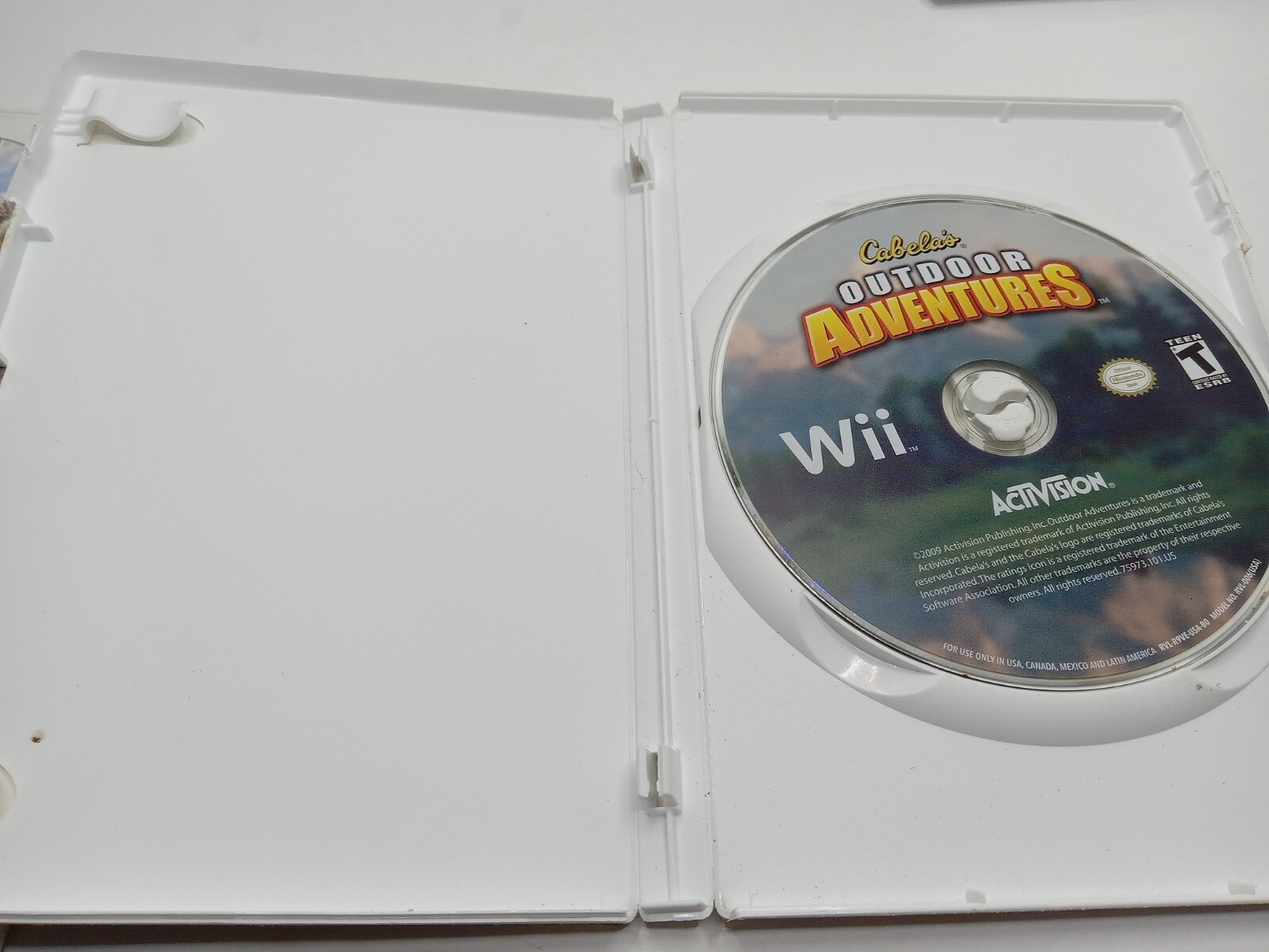 3 different Nintendo Wii Cabela's Hunting games W/Gun Read Description