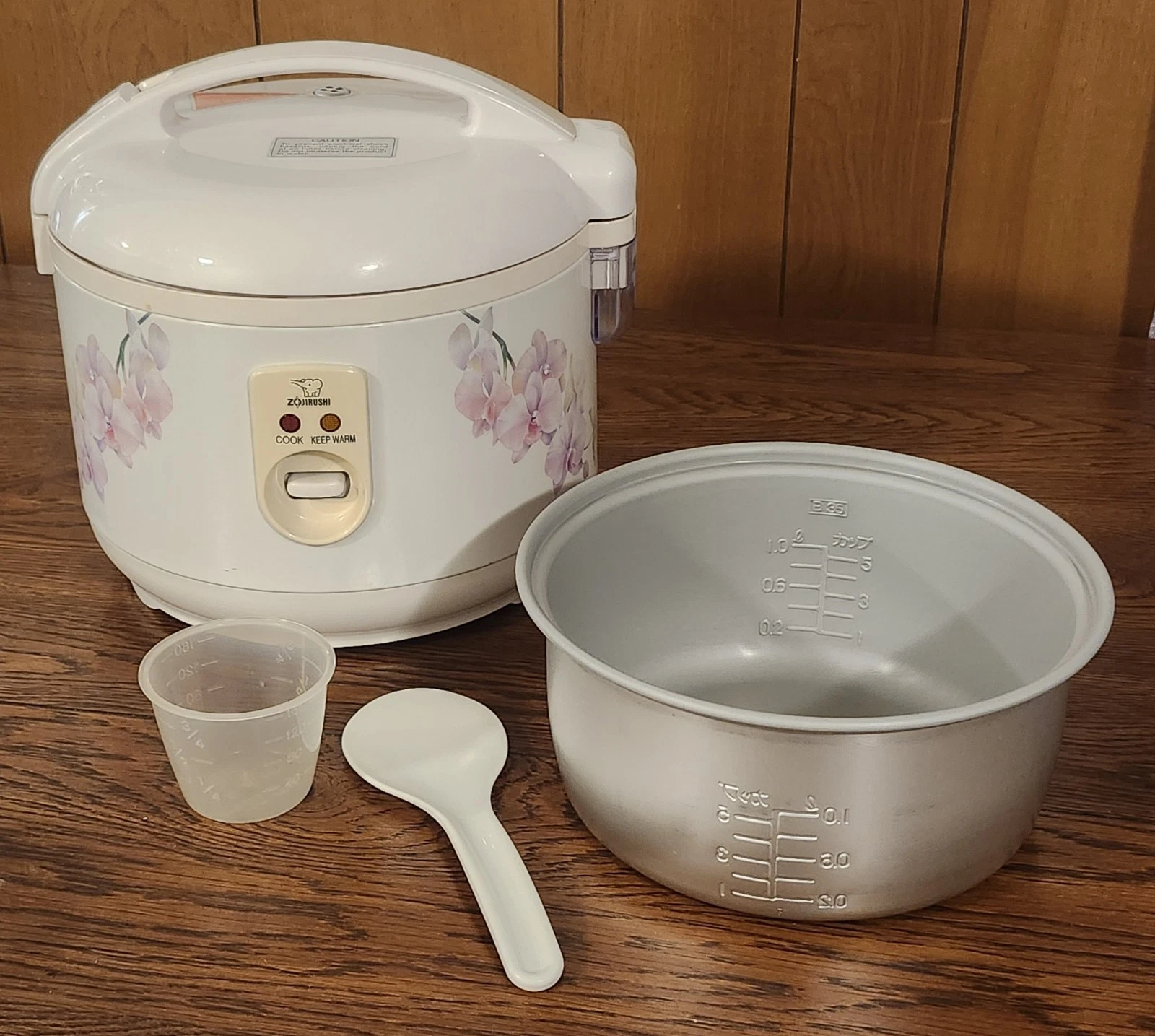 Vintage Zojirushi Rice Cooker 10 Cup NRC-10 Floral Orchids Design Tested Japan
Opens in a new window