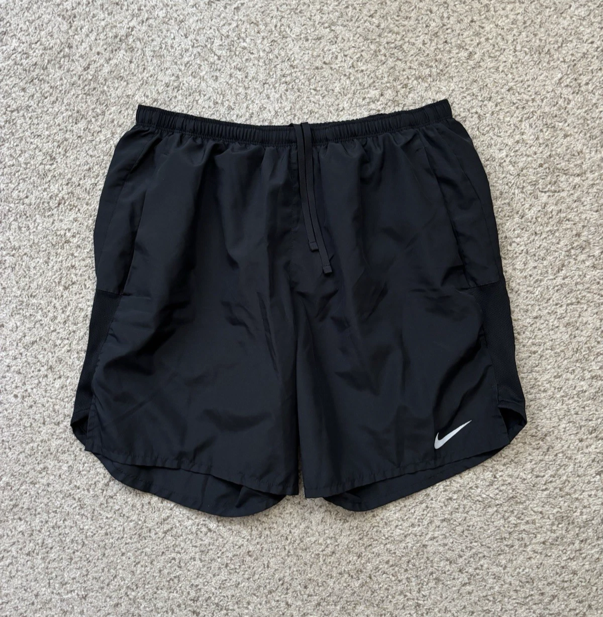 Nike Shorts Mens Size Medium (32") Black Nike Challenger Lined Running Shorts