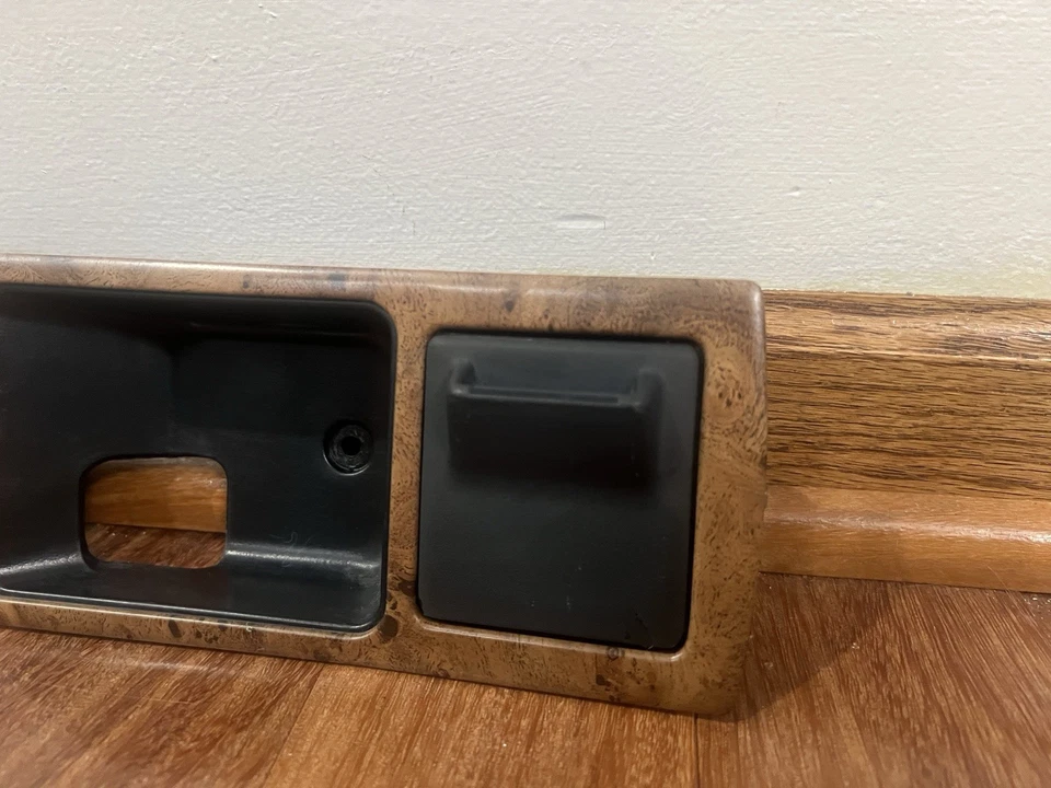 1991-1996 Caprice panel puerta bloqueo interruptor bisel trasero Foto 2 de 4