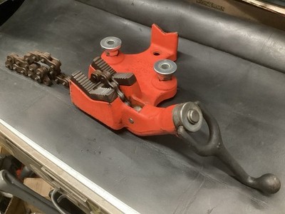 RIDGID BC-410A Bench Chain Pipe Vise 1/8 4in Heavy Duty Cast Iron