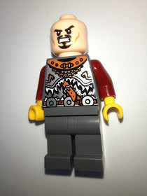 LEGO Viking Warrior vik025, Variant Head, From Set 7021 Ofnir Dragon Retired
