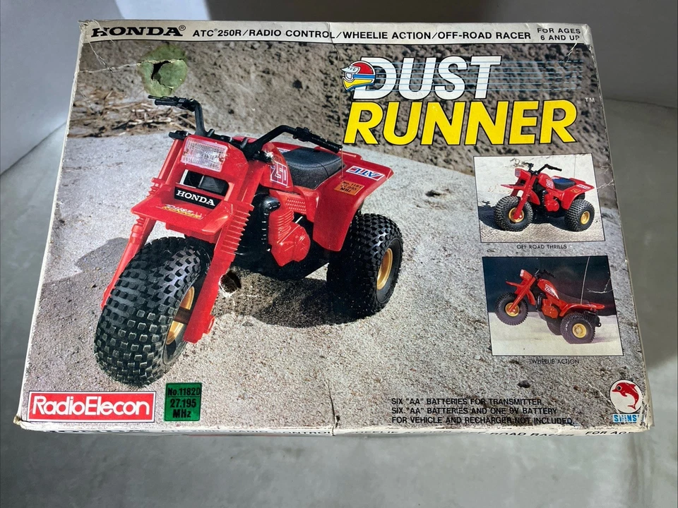 Honda ATC 250R 3 Wheeler Dust Runner RC Remote Control Shinsei Untested - Image 2 of 4