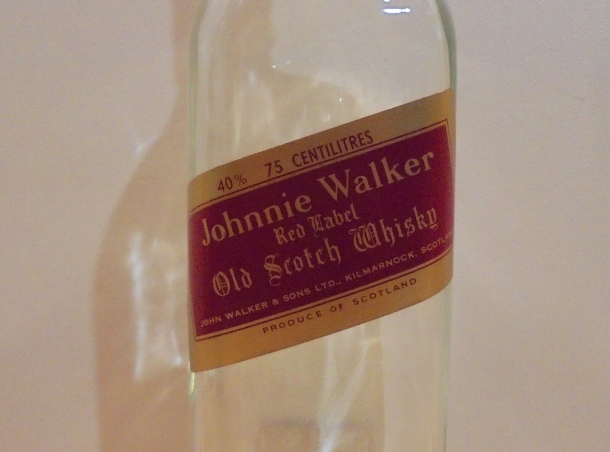 JOHNNIE WALKER RED LABEL SCOTCH WHISKY VTG 750ML BOTTLE EMPTY | eBay