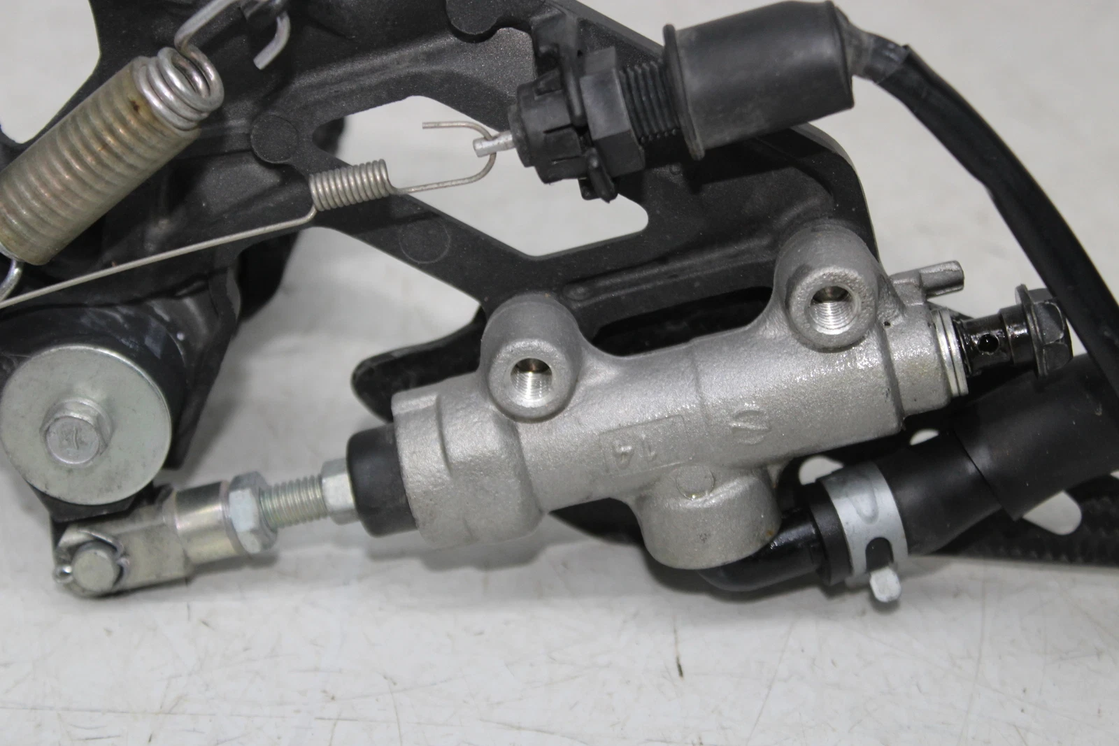 とりにぷページ 12-25 KAWASAKI NINJA ZX14R ZX14 RIGHT LEFT REARSETS REAR SET