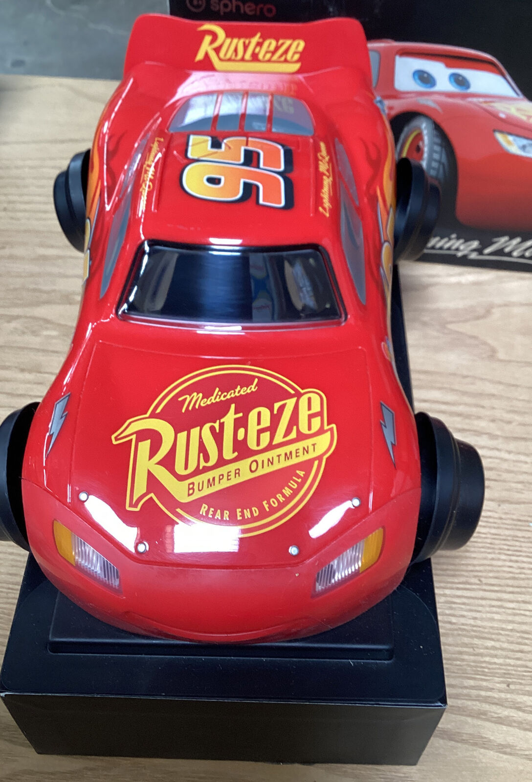 Vie de Geek » [VIE DE TOYS] Ultimate Lightning McQueen par Sphero, le bijou  !